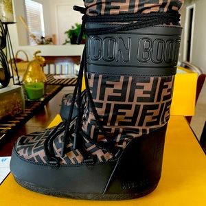 Fendi MOON BOOTS